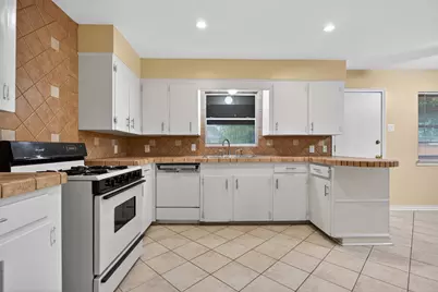 7132 Sorenson Circle, Dallas, TX 75227 - Photo 4