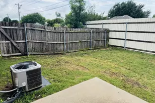 1627 Summerhill Ct, Granbury, TX 76049 - Photo 18