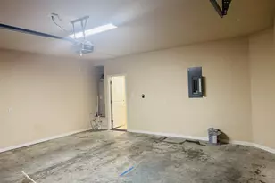 1627 Summerhill Ct, Granbury, TX 76049 - Photo 16
