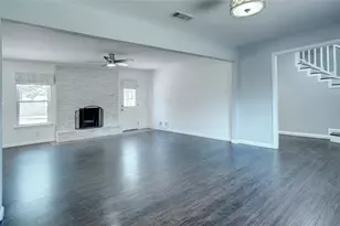 1104 Shady Pine Ct, Bedford, TX 76021 - Photo 4