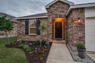 1720 Trace Dr, Aubrey, TX 76227 - Photo 2