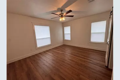 410 S Hannaford Street, Granbury, TX 76048 - Photo 12