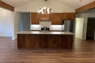 410 S Hannaford St, Granbury, TX 76048 - Photo 1