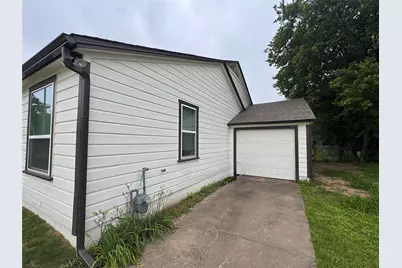 410 S Hannaford Street, Granbury, TX 76048 - Photo 4