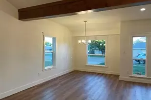 410 S Hannaford St, Granbury, TX 76048 - Photo 10