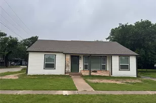 410 S Hannaford St, Granbury, TX 76048 - Photo 2