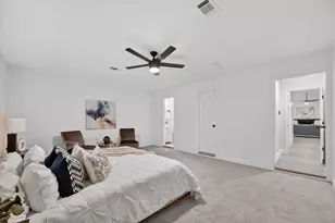 2832 Red Oak Dr, Grand Prairie, TX 75052 - Photo 16