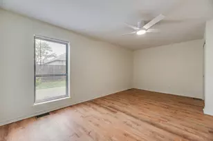 2720 E Seeton Rd, Grand Prairie, TX 75054 - Photo 18