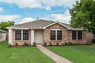 2938 Marquis Ln, Lancaster, TX 75134 - Photo 2