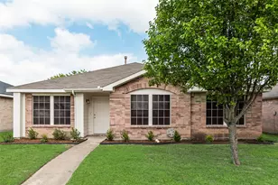 2938 Marquis Ln, Lancaster, TX 75134 - Photo 4