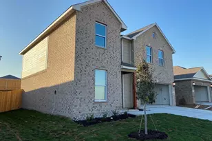 312 Lone Wolf Trl, Fort Worth, TX 76120 - Photo 6