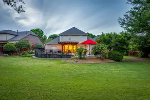 912 Thomas Crossing Dr, Fort Worth, TX 76028 - Photo 2