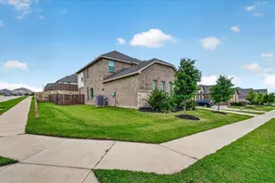 3668 Walnut Rdg Dr, Grand Prairie, TX 76065 - Photo 2