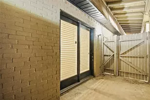 2729 Hurstview Dr, Hurst, TX 76054 - Photo 20