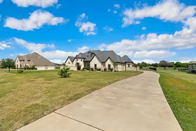 4245 Waterstone Estates Drive, McKinney, TX 75071 - Photo 2