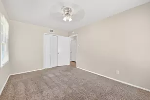 2539 Hillsboro Ave, Dallas, TX 75228 - Photo 22