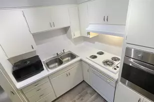 3215 Douglas Ave, Dallas, TX 75219 - Photo 10