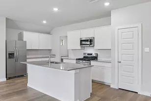 845 Bel Mares St, Fort Worth, TX 76052 - Photo 8
