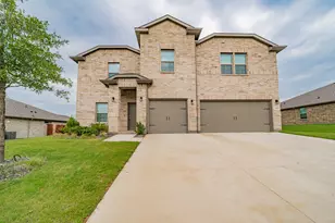 1229 Windsong Dr, Cedar Hill, TX 75104 - Photo 2