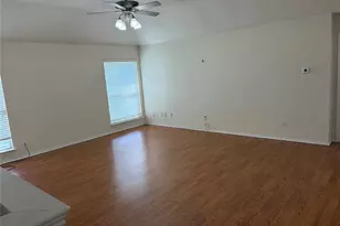 1403 Lakeshore Dr, Irving, TX 75060 - Photo 12