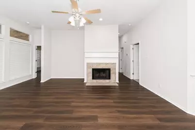 2230 Park Hurst Drive, Arlington, TX 76001 - Photo 8