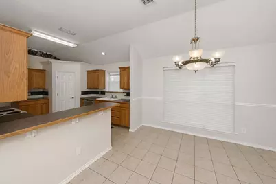 2230 Park Hurst Drive, Arlington, TX 76001 - Photo 16
