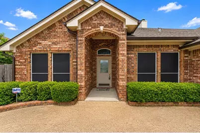 2230 Park Hurst Drive, Arlington, TX 76001 - Photo 1
