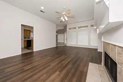 2230 Park Hurst Drive, Arlington, TX 76001 - Photo 12
