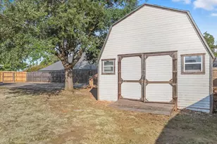 3905 Bonita Ct, Granbury, TX 76049 - Photo 32