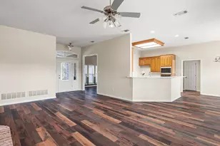 3905 Bonita Ct, Granbury, TX 76049 - Photo 14