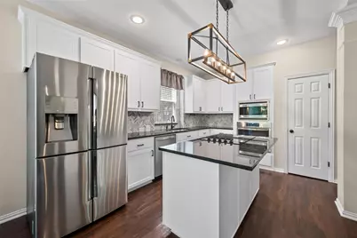2014 Marie Weldon Lane, Arlington, TX 76001 - Photo 10
