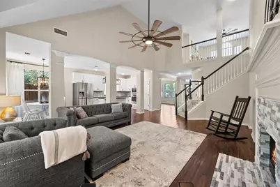 2014 Marie Weldon Lane, Arlington, TX 76001 - Photo 10