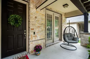 8201 Chief Spotted Tail Dr, McKinney, TX 75070 - Photo 2