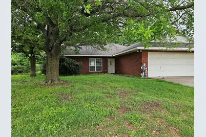 114 Silver Fox, Lacy Lakeview, TX 76705 - Photo 2