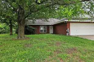114 Silver Fox, Lacy Lakeview, TX 76705 - Photo 2