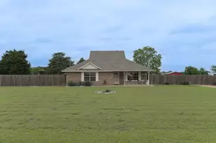 339 Meadow Ln, Red Oak, TX 75154 - Photo 2
