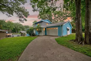 132 Shady Shores Dr, Mabank, TX 75156 - Photo 1