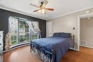 1025 Hampshire Ln, Carrollton, TX 75007 - Photo 14