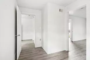 1906 Grainger St, Fort Worth, TX 76110 - Photo 6