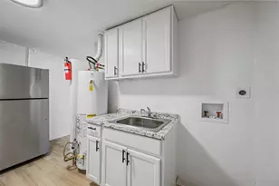 1914 McBroom St, Dallas, TX 75212 - Photo 14