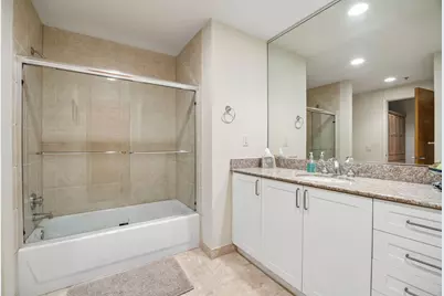 1999 McKinney Avenue #605, Dallas, TX 75201 - Photo 18