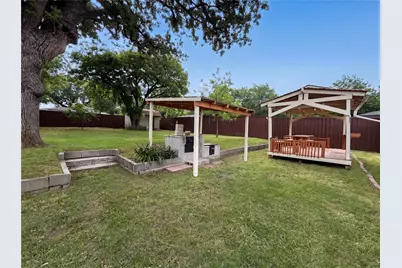 801 Cannon Drive, Euless, TX 76040 - Photo 22