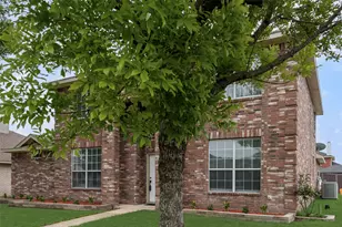 472 Round Rock Rd, Cedar Hill, TX 75104 - Photo 2