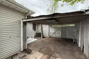 7047 Red Bud Dr, Dallas, TX 75227 - Photo 18