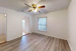 7047 Red Bud Dr, Dallas, TX 75227 - Photo 12