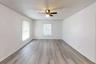 7047 Red Bud Dr, Dallas, TX 75227 - Photo 4