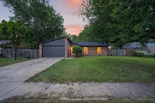 3221 Merrimac Dr, Forest Hill, TX 76140 - Photo 2