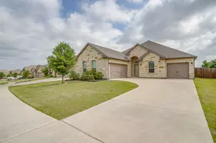 912 Bailey Ln, Mansfield, TX 76063 - Photo 2
