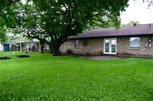 2216 Motley Dr, Mesquite, TX 75150 - Photo 2