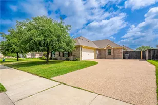 2212 Nicholas, Waco, TX 76712 - Photo 2